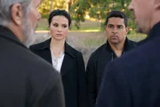 Jessica Knight (Katrina Law, l.); Nick Torres (Wilmer Valderrama, r.) Jessica Knight (Katrina Law, l.); Nick Torres (Wilmer Valderrama, r.)