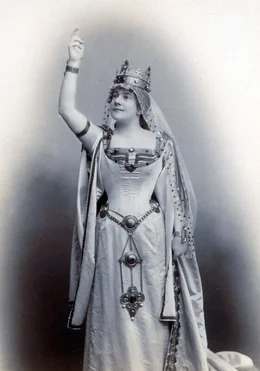Pauline Strauss als S&auml;ngerin Pauline de Ahna sang in der Oper Guntram.