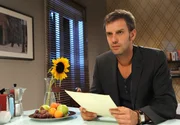 ARD STURM DER LIEBE FOLGE 1635, am Donnerstag (25.10.12) um 15:10 Uhr im ERSTEN. Nils (Florian Stadler) ist geschockt, als er zuhause einen Abschiedsbrief von Elena findet. ARD STURM DER LIEBE FOLGE 1635, am Donnerstag (25.10.12) um 15:10 Uhr im ERSTEN. Nils (Florian Stadler) ist geschockt, als er zuhause einen Abschiedsbrief von Elena findet.