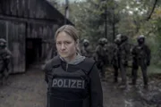 Ellie Stocker (Julia Jentsch)