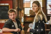 Jeremy Allen White (Philip/Lip Gallagher), Kate Miner (Tami Tamietti).