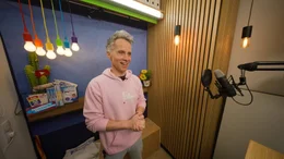 Ben Scholz, YouTube-Aufkl&auml;rer und Autor: In seinen Videos und B&uuml;chern beantwortet er Fragen von Jugendlichen rund um Sexualit&auml;t, Beziehungen und Pornografie.