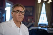 John Kiriakou war als CIA-Mitarbeiter f&uuml;r die Verhaftung eines hochrangigen Al-Qaida-Mitglieds verantwortlich. Nach seinem Ausscheiden aus dem Geheimdienst wurde er zum Whistleblower, berichtete &uuml;ber die Foltermethoden der US-Geheimdienste und musste daf&uuml;r ins Gef&auml;ngnis.