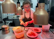 Adrian Kauß, Inhaber und Koch des Restaurants "Butter und Blume" in Darmstadt. Adrian Kauß, Inhaber und Koch des Restaurants "Butter und Blume" in Darmstadt.