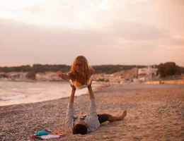 Axelle Laffont als Elise, Wa&euml;l Sersoub als Paul