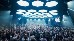 Mit der Ruhe ist es vorbei: 3000 Partyg&auml;ste fasst der Szene-Club Pacha.