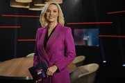 Katrin Prähauser posiert für ein Portrait; Katrin Prähauser posiert für ein Portrait während ServusTVs "Links. Rechts. Mitte - Duell der Meinungsmacher" in Wien, Österreich am 1. Dezember, 2024. // SI202412010218 // ServusTV / Links. Rechts. Mitte - Duell der Meinungsmacher / Season 4 / Episode 37 - December 01 // Philipp Carl Riedl / ServusTV Katrin Prähauser posiert für ein Portrait; Katrin Prähauser posiert für ein Portrait während ServusTVs "Links. Rechts. Mitte - Duell der Meinungsmacher" in Wien, Österreich am 1. Dezember, 2024. // SI202412010218 // ServusTV / Links. Rechts. Mitte - Duell der Meinungsmacher / Season 4 / Episode 37 - December 01 // Philipp Carl Riedl / ServusTV