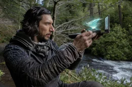 Mills (Adam Driver)