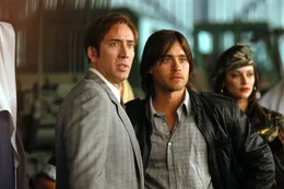 Zusammen mit seinem j&uuml;ngeren Bruder Vitali (Jared Leto, M.) beginnt Yuri (Nicolas Cage) zun&auml;chst mit kleineren Waffendeals. Doch er arbeitet sich schnell zum m&auml;chtigsten Waffenschieber der Welt auf...  +++ Die Verwendung des sendungsbezogenen Materials ist nur mit dem Hinweis und Verlinkung auf RTL+ gestattet. +++