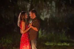 L-R:  Amanda (Michelle Monaghan) and Dawson (James Marsden)