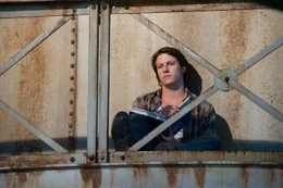 Dawson (Luke Bracey)