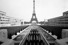 In direkter N&auml;he zum Eiffelturm in Paris hatte die NATO in den fr&uuml;hen 50er Jahren ihr Hauptquartier.