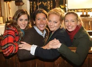 (v.li.): Miriam Stein (Pippa Sponring), Adele Neuhauser (Julie), Brigitte Kren (Maria), Martina Poel (Sabine). (v.li.): Miriam Stein (Pippa Sponring), Adele Neuhauser (Julie), Brigitte Kren (Maria), Martina Poel (Sabine).