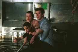 v.li.: Rain Ocampo (Michelle Rodriguez), Alice (Milla Jovovich), Matt (Eric Mabius)