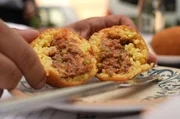Die kulinarischen Highlights der Region rund um Palermo sind kleine Reisb&auml;llchen, Arancini genannt.