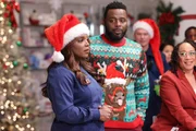 Weihnachtsüberraschung (v.li.): Marlyne Barrett als Maggie Lockwood, Guy Lockard als Dr. Dylan Scott, S. Epatha Merkerson Sharon Goodwin Weihnachtsüberraschung (v.li.): Marlyne Barrett als Maggie Lockwood, Guy Lockard als Dr. Dylan Scott, S. Epatha Merkerson Sharon Goodwin