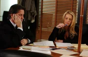 Stehen vor einem Rätsel: Jack Malone (Anthony LaPaglia, l.) und Samantha Spade (Poppy Montgomery, r.) überlegen, wer Interesse am Tod von Luke Horton gehabt haben könnte ... Stehen vor einem Rätsel: Jack Malone (Anthony LaPaglia, l.) und Samantha Spade (Poppy Montgomery, r.) überlegen, wer Interesse am Tod von Luke Horton gehabt haben könnte ...
