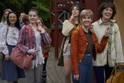 (vorne v.l.n.r.) &Aring;se (Coco Hjardemaal); Henny (Rebecca R&oslash;nde Kiilerich); Joy (Marie Reuther); Marianne (Eva Jin)