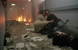 Kimberly (A. J. Cook, l.) und Thomas Burke (Michael Landes)