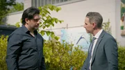Maximilian (Francisco Medina, l.) produziert einen weiteren Beweis gegen Kilian (Marc Dumitru). Maximilian (Francisco Medina, l.) produziert einen weiteren Beweis gegen Kilian (Marc Dumitru).