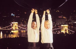 Unterwegs, den Weltfrieden zu bewahren: Scott (Owen Wilson,vorne) und Robinson (Eddie Murphy, hinten) ...
