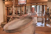 Historische Reisverarbeitung in der Reism&uuml;hle "Gazzani" seit 1648 mit Marco Suave