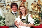 Sascha Wussow (Georg Brandner), Andrea Lamatsch (Sissy Brandner). Sascha Wussow (Georg Brandner), Andrea Lamatsch (Sissy Brandner).