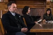 Sein neuer Fall wirft zahlreiche Fragen auf: Holmes (Jonny Lee Miller) ... Sein neuer Fall wirft zahlreiche Fragen auf: Holmes (Jonny Lee Miller) ...