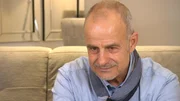 Neil (Bild) ist auf der Suche nach seiner Mutter und hofft dabei auf die Unterstützung der erfahrenden Julia Leischik. Neil (Bild) ist auf der Suche nach seiner Mutter und hofft dabei auf die Unterstützung der erfahrenden Julia Leischik.