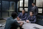 (v.l.n.r.) Eddie Mitchell (Malcolm Goodwin); Chunk Palmer (Christopher Jackson); Dr. Jason Bull (Michael Weatherly); Benny Colón (Freddy Rodriguez) (v.l.n.r.) Eddie Mitchell (Malcolm Goodwin); Chunk Palmer (Christopher Jackson); Dr. Jason Bull (Michael Weatherly); Benny Colón (Freddy Rodriguez)