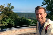 Die Leuchtenburg thront wie eine Königin hoch über dem Saaletal. Hier startet Daniel Aßmann seine Reise. Die Leuchtenburg thront wie eine Königin hoch über dem Saaletal. Hier startet Daniel Aßmann seine Reise.