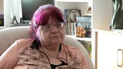 Brigitte freut sich für Damian, mahnt ihn jedoch eindringlich, nicht wieder so oft krank zu werden und den Job nicht erneut zu riskieren. Brigitte freut sich für Damian, mahnt ihn jedoch eindringlich, nicht wieder so oft krank zu werden und den Job nicht erneut zu riskieren.