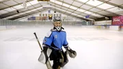Der elfjährige Justin ist Eishockey-Torwart und liebt das Risiko. Der elfjährige Justin ist Eishockey-Torwart und liebt das Risiko.
