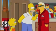 (v.l.n.r.) Lisa; Homer; Duffman (v.l.n.r.) Lisa; Homer; Duffman
