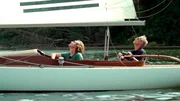 Vater und Sohn auf einem alten "Drachen", wie die historische Bootsklasse heißt. Die Hoteliers Manfred und Jannis haben ein gemeinsames Hobby. Segeln auf der Müritz. Vater und Sohn auf einem alten "Drachen", wie die historische Bootsklasse heißt. Die Hoteliers Manfred und Jannis haben ein gemeinsames Hobby. Segeln auf der Müritz.