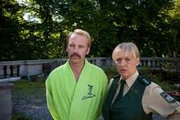 Kriminalhauptkommissar Florian Lederer (Florian Karlheim) und Polizeihauptkommissarin Gisela Wegmeyer (Johanna Bittenbinder).