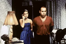 Lisa (Ornella Muti) umgarnt den eingefleischten Junggesellen Elia (Adriano Celentano).