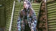 Moon (Serena Kennedy) tr&auml;gt ein Geheimnis mit sich.