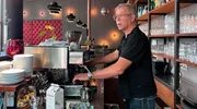 "Diese Krise ist anders", sagt Falco, Betreiber des "Gloria" in Hamburg-Eimsb&uuml;ttel. Seit fast drei&szlig;ig Jahren f&uuml;hrt er das Lokal.