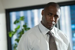 Der erfolgreiche, gl&uuml;cklich verheiratete Manager Derek Charles (Idris Elba) wird Opfer einer besessenen jungen Frau, die in ihrer krankhaften Liebesvorstellung nicht von ihm ablassen kann ...
