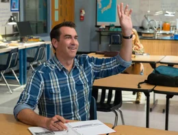 ROB RIGGLE (The Daily Show) plays Mackenzie (aka Big Mack), a dense dad trying to set a good example for his son by getting his GED, in Night School, the new comedy from director Malcolm D. Lee (Girls Trip) that follows a group of misfits who are forced to attend adult classes in the longshot chance they&sbquo;&Auml;&ocirc;ll pass the GED exam.