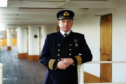 Kapit&auml;n William Turner &uuml;berlebte den Untergang der Lusitania am 7. Mai 1915. (Reenactment).