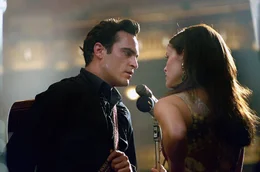 Joaquin Phoenix als Johnny Cash und Reese Witherspoon als June Carter  im Film &bdquo;Walk the Line&ldquo;