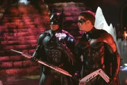Batman alias Bruce Wayne (George Clooney,l.) und sein Assistent Robin alias Dick Grayson (Chris O&acute;Donell). . Batman & Robin