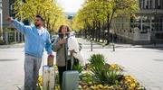 Ankunft in der Stadt der Dichter und Denker: Tahsim Durgun (l) mit Tante Zeynep (r) in Weimar.