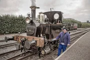 Stjin Vandenbranden und seine Lokomotive Yvonne. Stjin Vandenbranden und seine Lokomotive Yvonne.