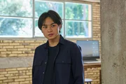 Chief Technology Officer A.J. Oba (Kento Nakajima) ger&auml;t unter Druck, als sein Datensystem gehackt wird.