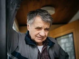 Erwin Schmatz (Klaus Rott).