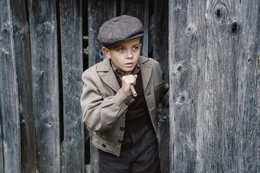 Maxl (Josef Staber).