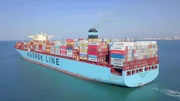So gut wie jedes Konsumgut wurde per Seefracht transportiert. Doch der CO2-Ausstoß ist gewaltig und übertrifft zum Beispiel den von ganz Deutschland. So gut wie jedes Konsumgut wurde per Seefracht transportiert. Doch der CO2-Ausstoß ist gewaltig und übertrifft zum Beispiel den von ganz Deutschland.
